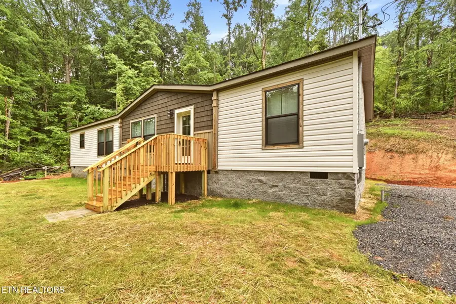 283 Farmers Hollow Rd, Clinton, TN 37716 - #2