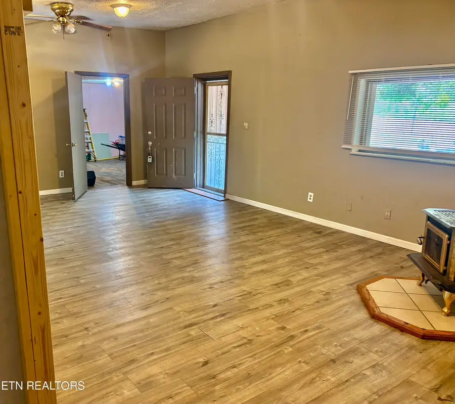 1418 Lewis Ave, Knoxville, TN 37920 - #3