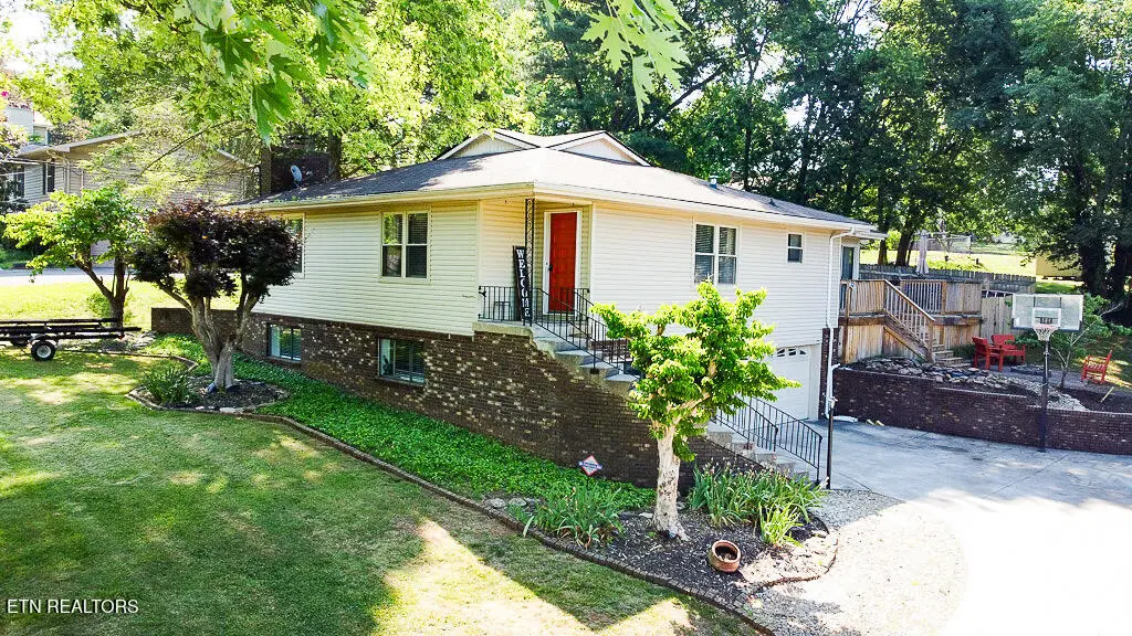 1721 Grenada Blvd, Knoxville, TN 37922 - #1