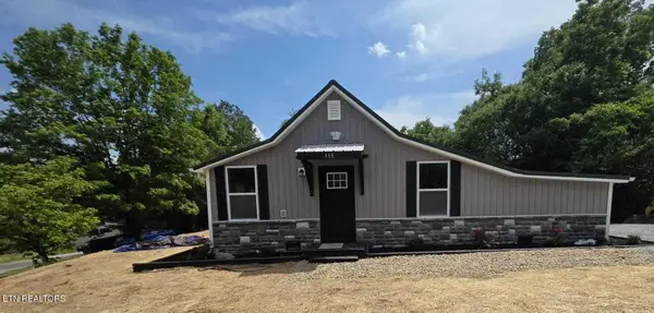 215 Longfield Rd Rd, Rocky Top, TN 37769
