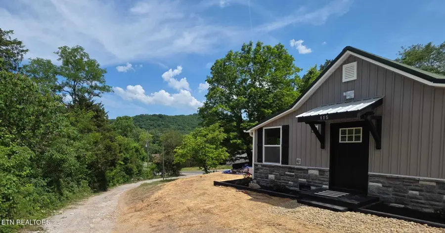 215 Longfield Rd Rd, Rocky Top, TN 37769 - #3