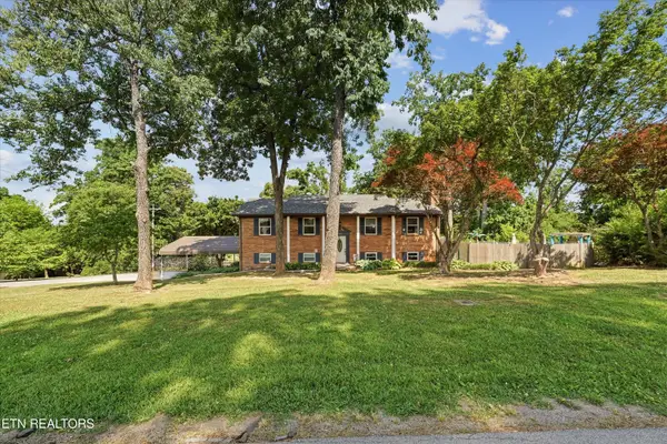 140 Westmoreland Drive, Maryville, TN 37803
