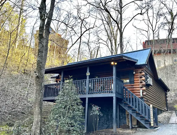 831 Bear Run Way, Sevierville, TN 37862