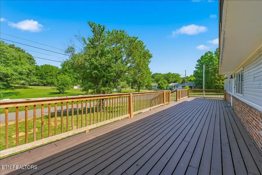 508 Ozark Rd, Knoxville, TN 37912 - #3
