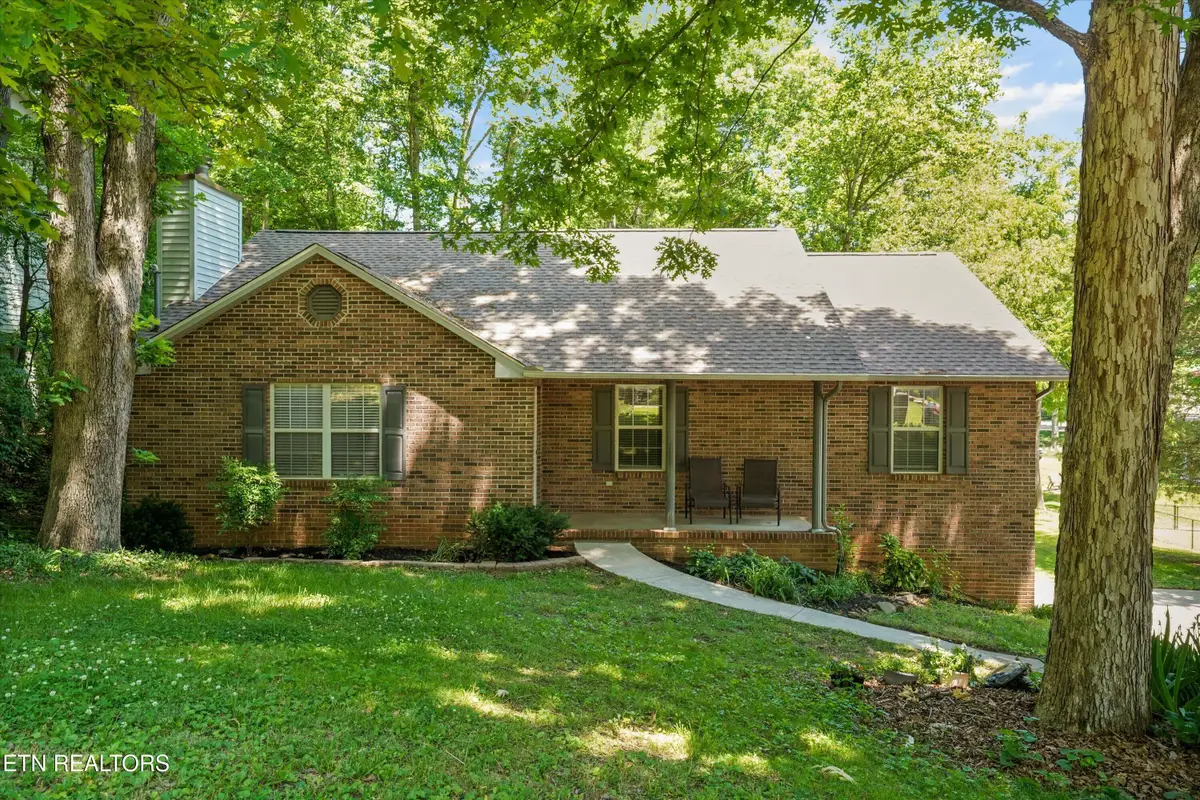 712 Kimbee Rd, Knoxville, TN 37923 - #1