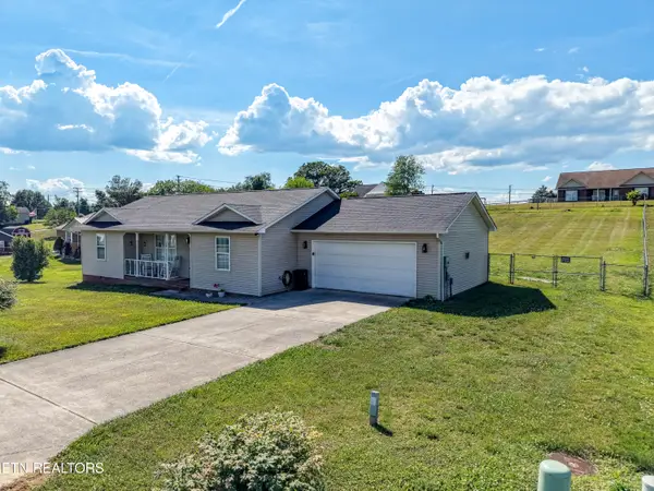 219 Twin Ridges Drive, Maryville, TN 37804