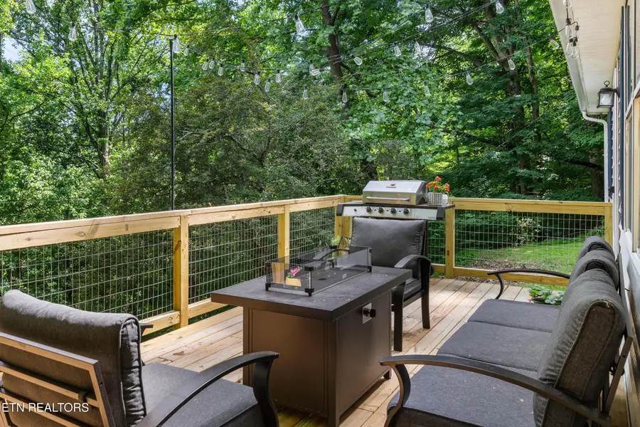 3714 Roberts Rd, Corryton, TN 37721 - #2