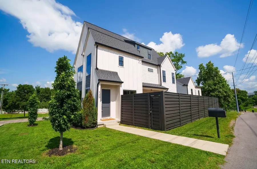 725 Park Circle, Nashville, TN 37205 - #3