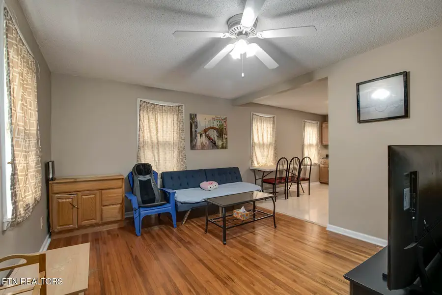 438 Kingwood St, Kingston, TN 37763 - #2