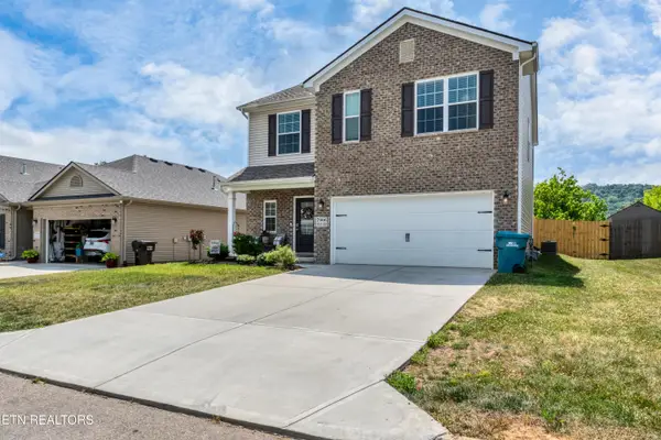 7906 Beeler Farms Lane, Knoxville, TN 37918