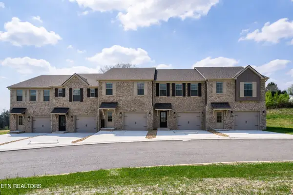 8992 Keenberg Lane, Knoxville, TN 37931