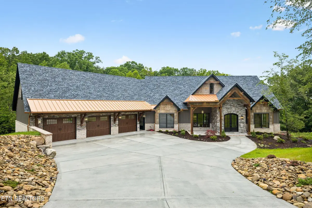 645 Douglas Ridge Drive, Dandridge, TN 37725 - #1