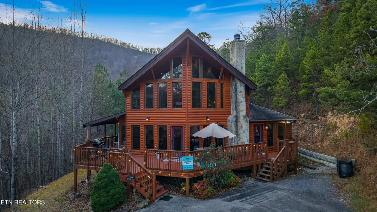 2737 Pine Crest Lane, Sevierville, TN 37862 - #1