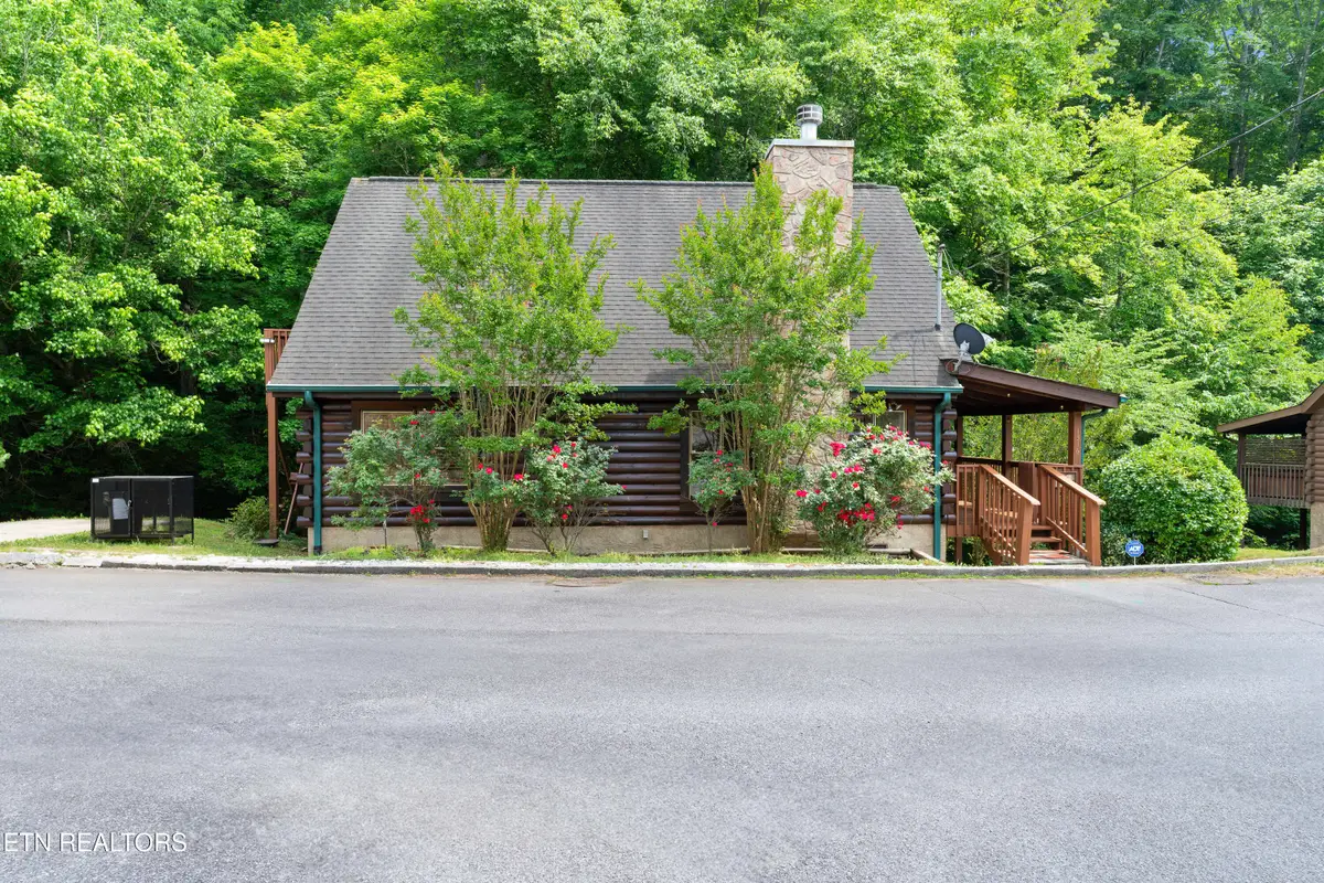 1316 Wedge Tailed Lane, Sevierville, TN 37876 - #1