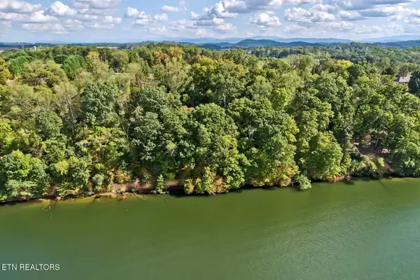 170 Bluffton Rd, Friendsville, TN 37737