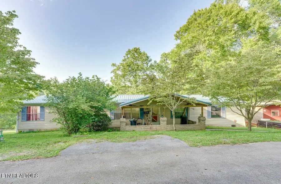 904 Woodview Way, Strawberry Plains, TN 37871 - #2