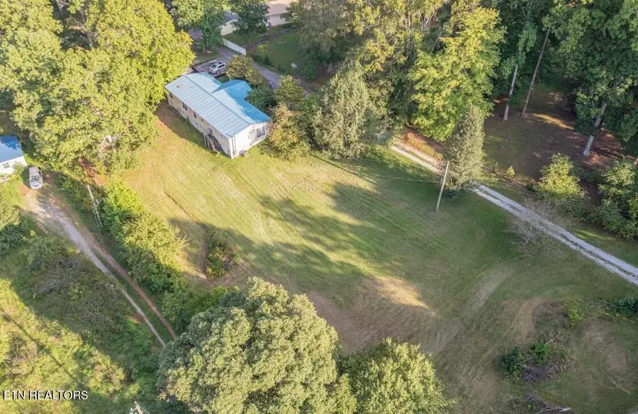904 Woodview Way, Strawberry Plains, TN 37871 - #3