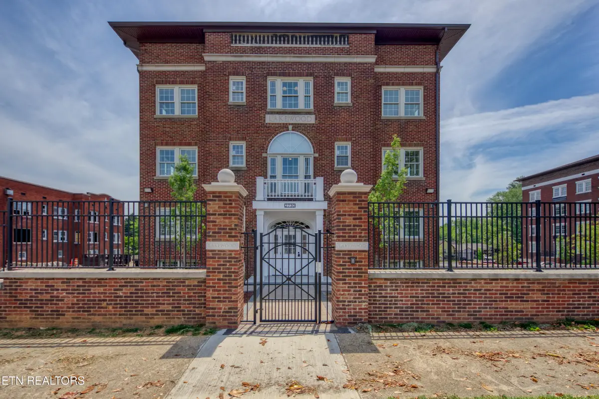2730 E Magnolia Ave #303, Knoxville, TN 37914 - #1