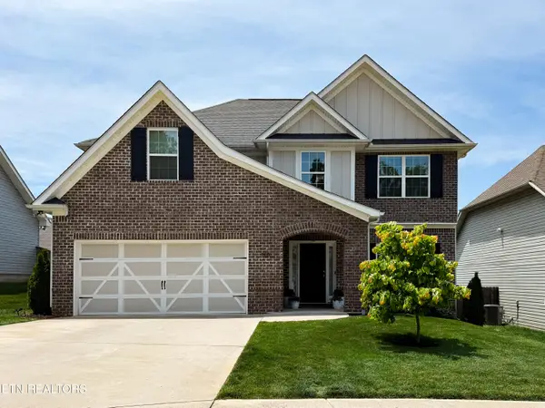 1110 Hamilton Farm Lane, Knoxville, TN 37932