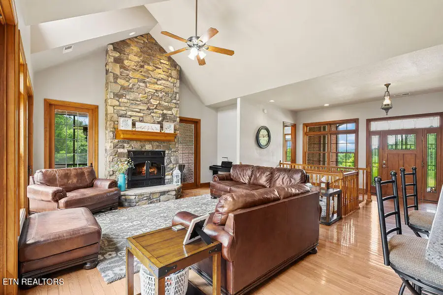 1410 Ward Rd, Loudon, TN 37774 - #2