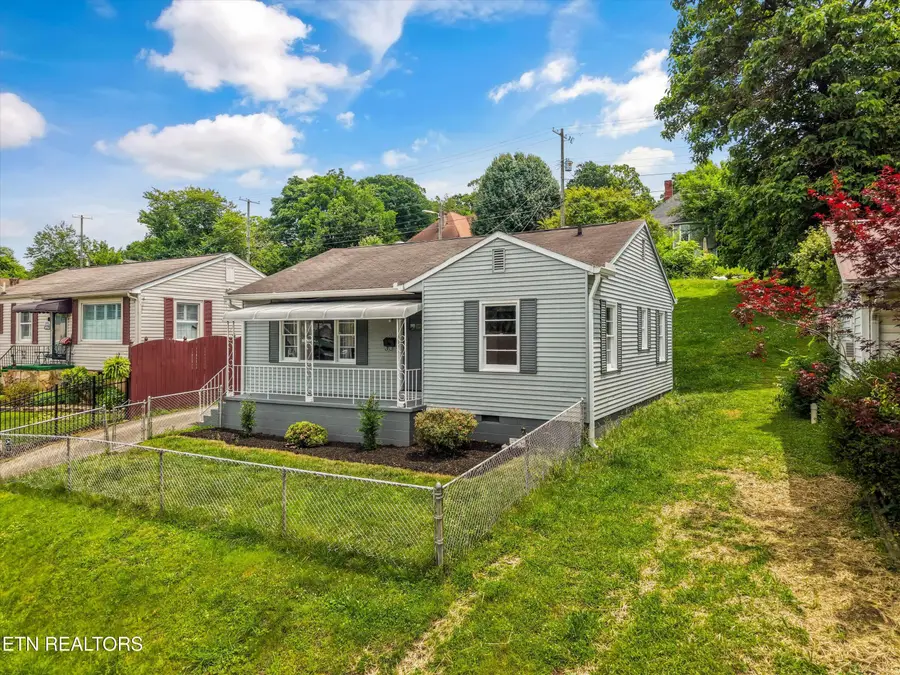 130 Oglewood Ave, Knoxville, TN 37917 - #3