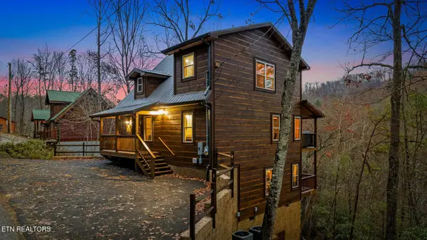 1828 Beach Front, Sevierville, TN 37876