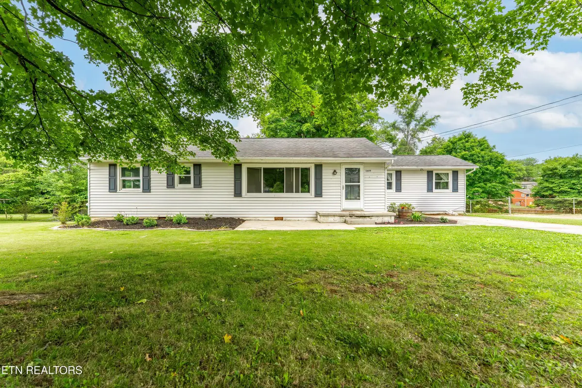 5609 Wil Loyd Drive, Knoxville, TN 37912 - #1