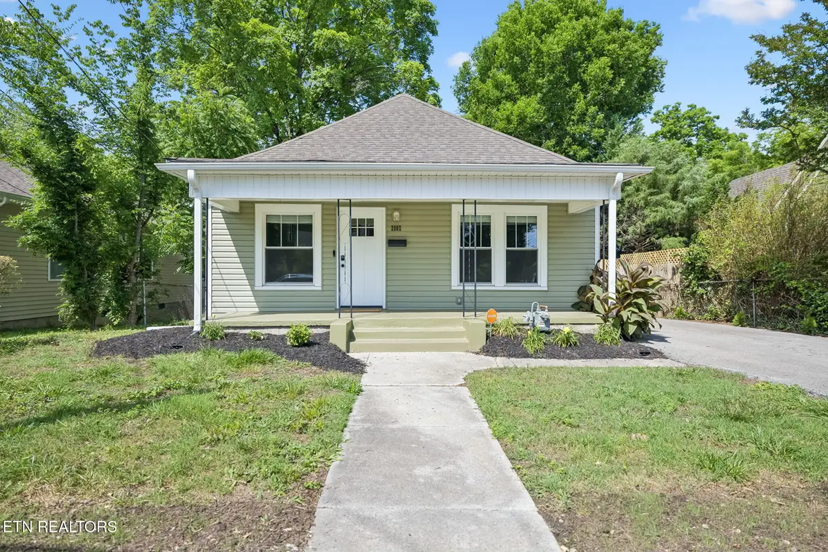 2502 Harvey St, Knoxville, TN 37917 - #1
