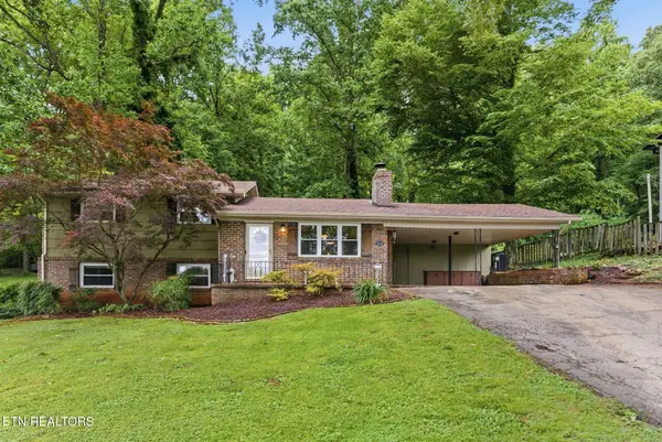 3215 Mount Vernon Drive, Knoxville, TN 37920