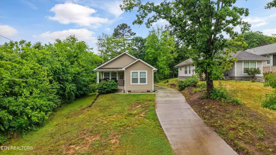 3401 Bishop St, Knoxville, TN 37921 - #3
