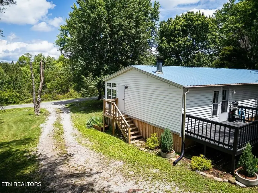 419 Tulip Ave, Jamestown, TN 38556 - #2