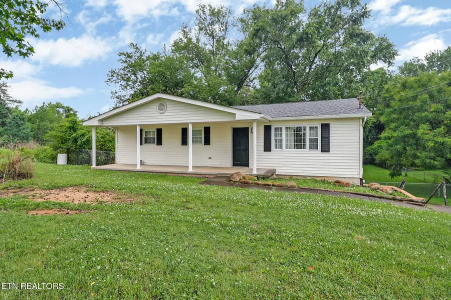 130 Shubert St, Kingston, TN 37763 - #2