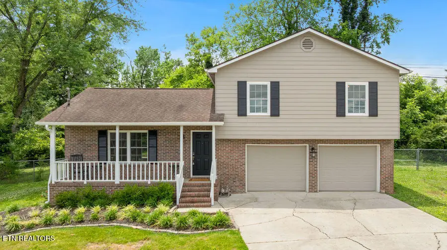 7601 Ashcroft Way, Powell, TN 37849 - #2
