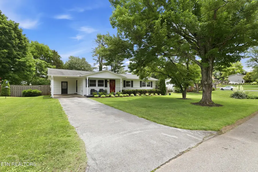9220 SW Guyot Drive, Knoxville, TN 37922 - #3