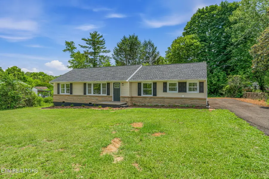 3109 Cross Valley Rd, Knoxville, TN 37917 - #2