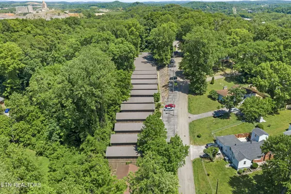 5211 Pocahontas Drive, Knoxville, TN 37914