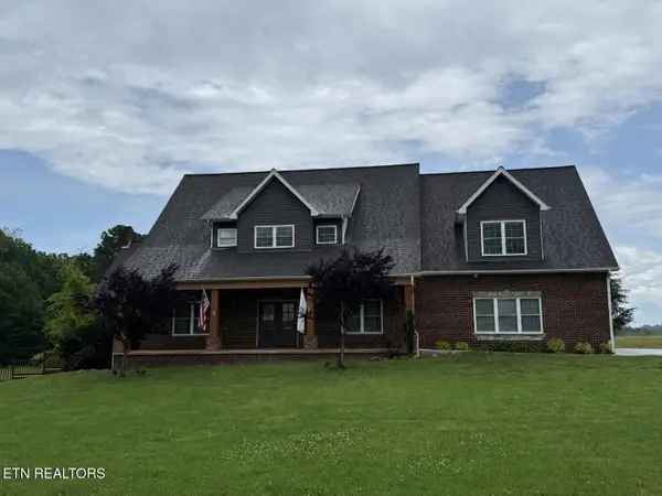 3068 Beecarter Rd, Dandridge, TN 37725