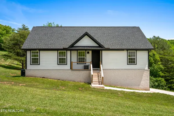 3886 Settlers Tr, Kodak, TN 37764