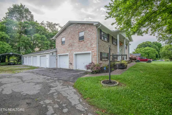 800 Foster Drive, Lenoir City, TN 37772