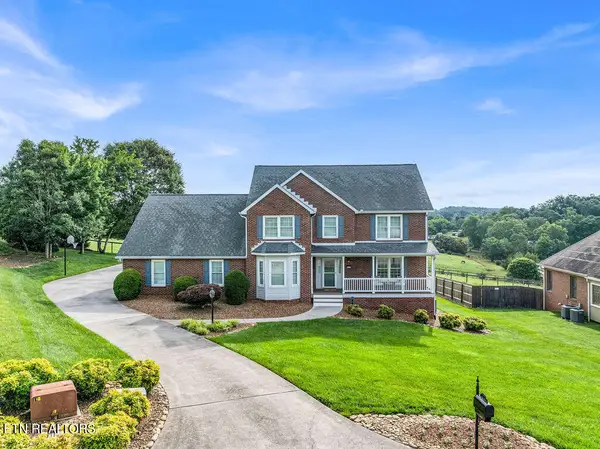 1398 Hirst Circle, Lenoir City, TN 37772