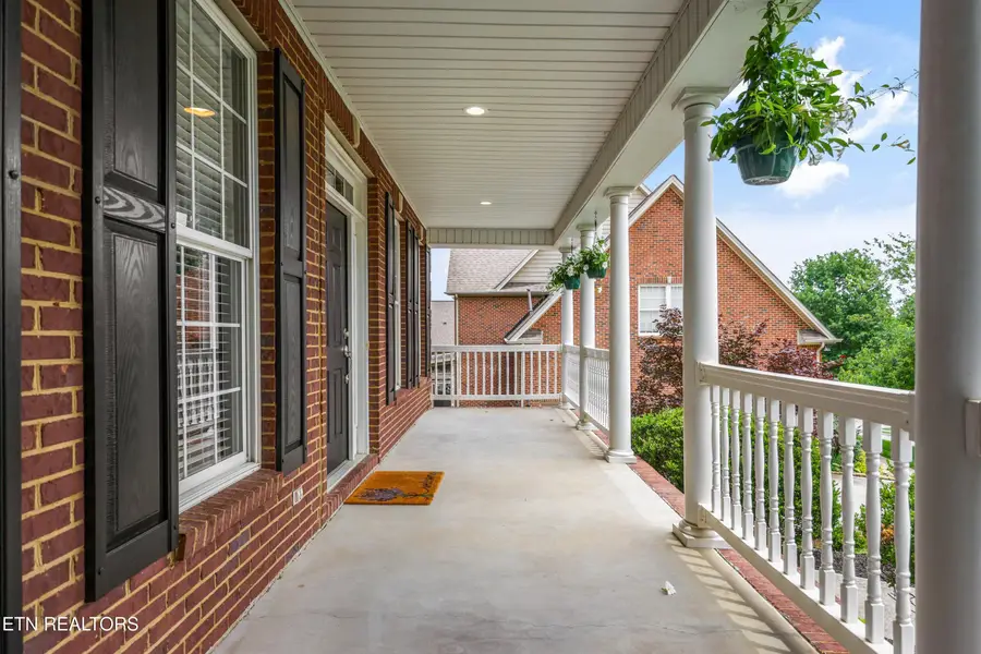 9211 Manor Crest Lane, Knoxville, TN 37922 - #3