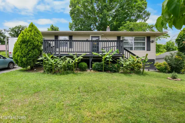 508 W Hemlock St, LaFollette, TN 37766