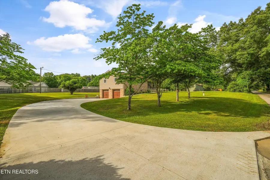 9120 Sherrod Drive, Knoxville, TN 37924 - #2