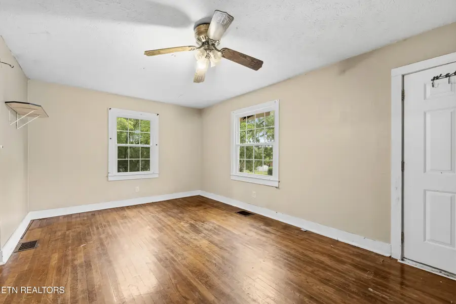 713 Rutledge Ave, Morristown, TN 37813 - #3