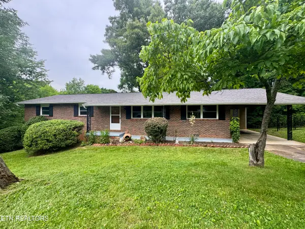 10801 Highcliff Drive, Knoxville, TN 37934