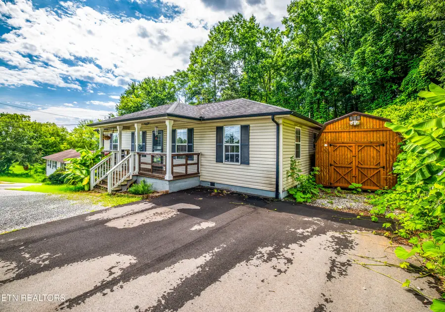 621 Latham Ave, Knoxville, TN 37920 - #2