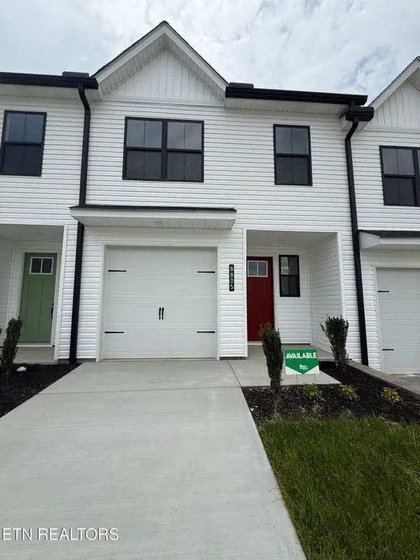 8805 Chapman Trace Way, Knoxville, TN 37920