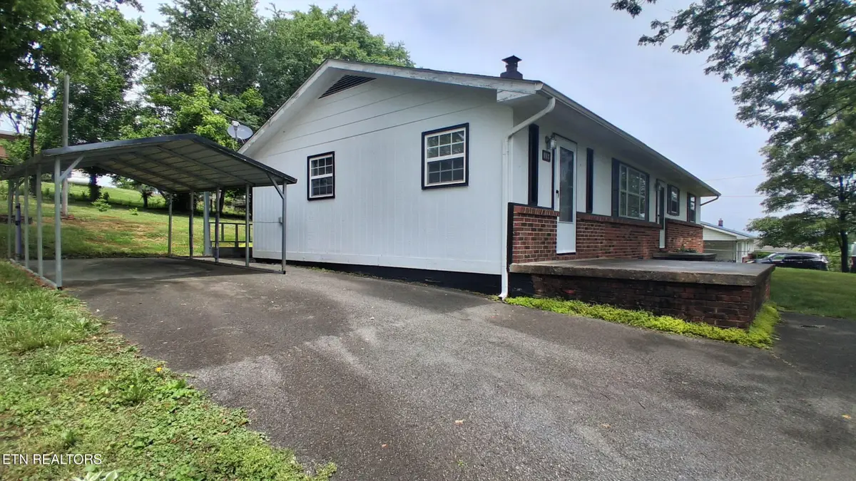 106 Walnut St, New Tazewell, TN 37825 - #1