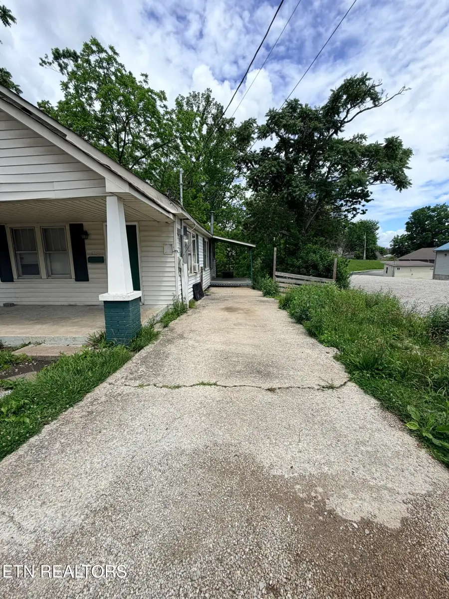 18700 Alberta St, Oneida, TN 37841 - #3