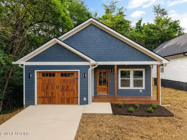 1312 NE Ezell St, Knoxville, TN 37917